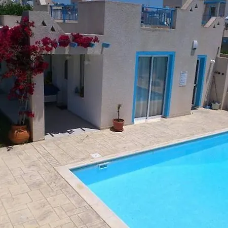 Villa Philippos - 3 *